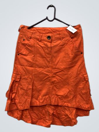 Orange Cargo-Rock
