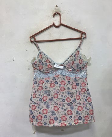 Infinity Woman Floral Print Spaghettiträgershirt mit Spitzenbesatz