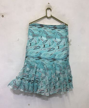 Blaues Paisley-Druck Rüschenshirt