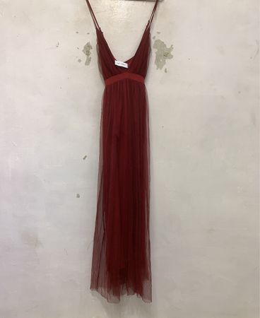 Burgunder Tüll-Maxikleid