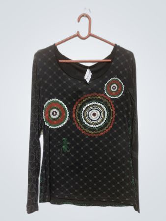 Langarm-Schwarzes Hemd mit rundem und gepunktetem Muster