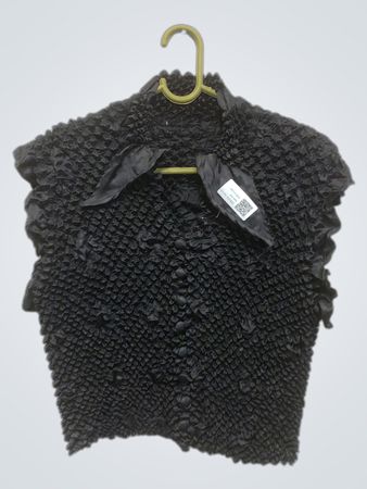 Issey Miyake Pleats Please schwarzes Top