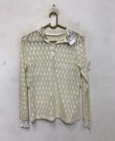 Weißes Spitzen-Longsleeve-Oberteil
