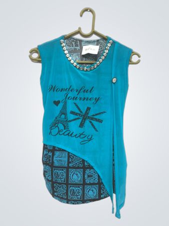 Blaues T‑Shirt mit „Wonderful Journey Beauty“-Grafik