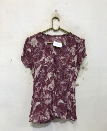 Bluse mit durchscheinendem Blumenmuster
