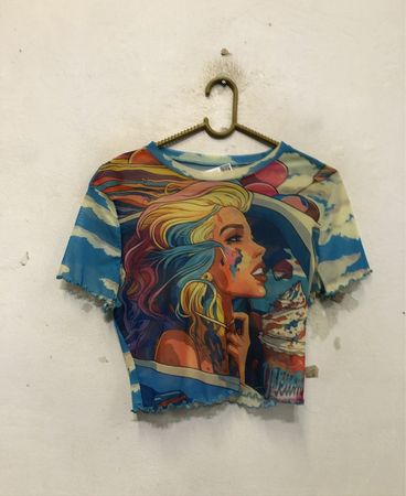 Mesh-Cropped-Top mit Grafischem Print
