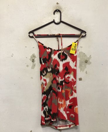 Bedrucktes Neckholder-Top