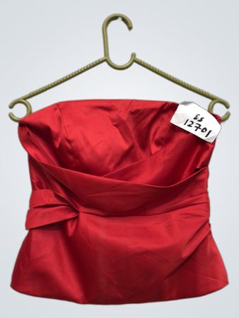 Rotes Trägerloses Oberteil mit Preisschild