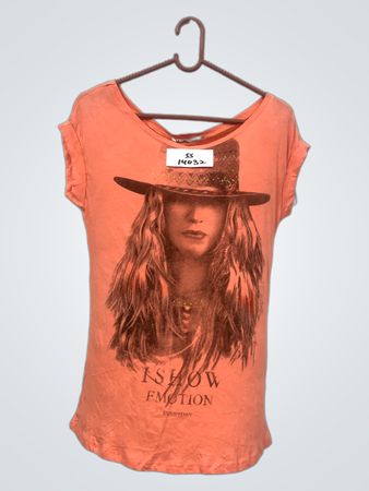 Dolls Paris T‑Shirt mit Frauenmotiv