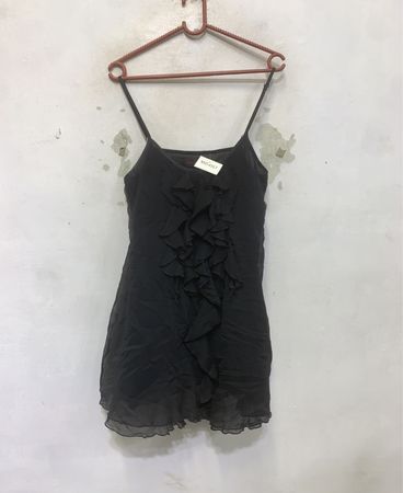 Miss Selfridge Schwarzes Rüschenslipkleid