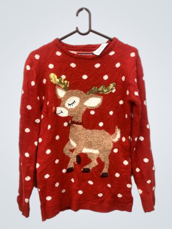 Roter Weihnachts-Pullover mit Rentier und Polka-Dots