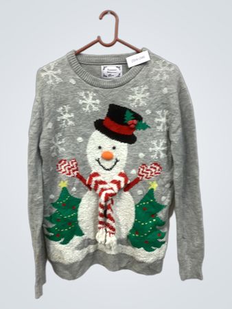 Grauer Weihnachts-Schneemann- und Bäumchen-Pullover