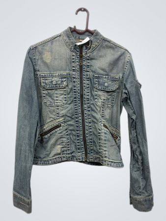 Giacca di jeans con cerniera e tasche