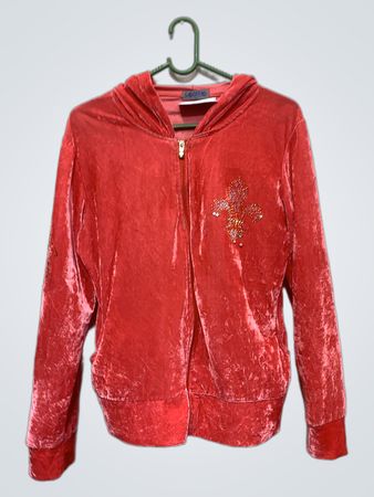 GODSFEND Korallen-Samt-Kapuzenpullover mit Strassdetail