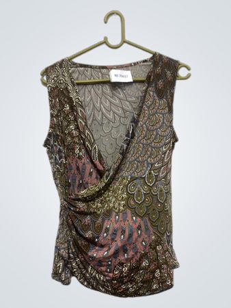 Ärmelloses Top mit Wasserfallausschnitt und Paisley-Muster