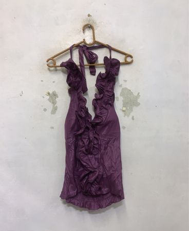 FARBE Lila, Rüschentop mit Neckholder