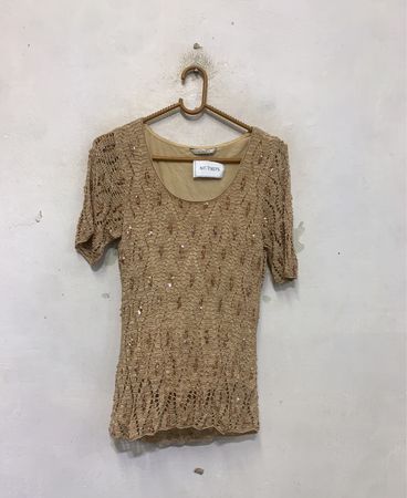 J. Taylor Damen-Strickoberteil mit Perlenbestickung