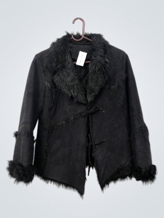 YAZZ Schwarze Jacke mit Kunstpelzbesatz