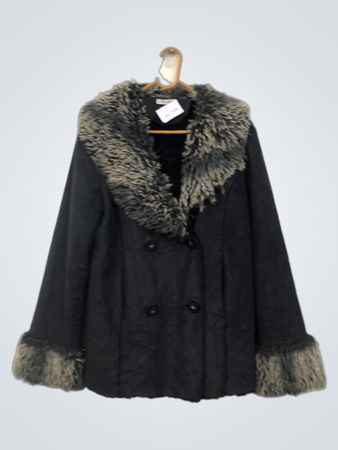 Tout Simplement Black Kunstpelzbesetzter Mantel
