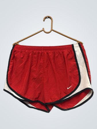 Nike Dri-Fit rote Laufshorts