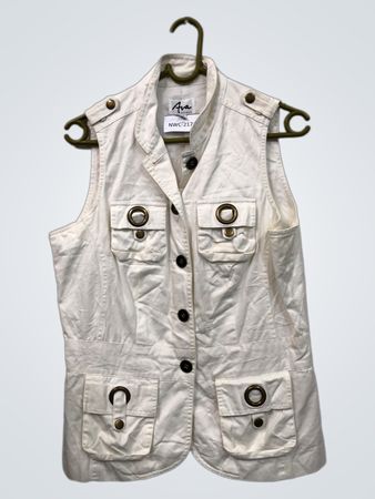 Ava Woman White Sleeveless Utility Vest