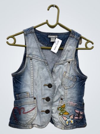 H&M Denim-Westenträger mit Schmetterlingsstickerei
