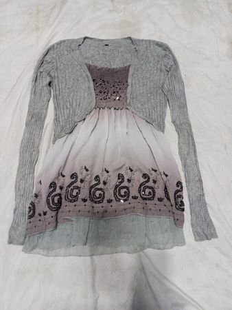 C.M.P. 55 COLLECTION Graues Ombre-Kleid mit Cardigan
