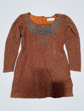 Jendera Damen Orange glitzerndes Minikleid mit langen Ärmeln und verzierter Halslinie