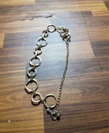 Metal Bracelet with Interlocking Rings