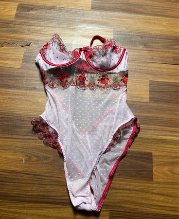 Lace Trim Bodysuit