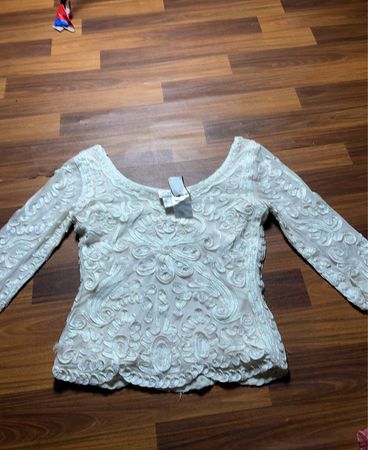 Cartise International White Lace Top