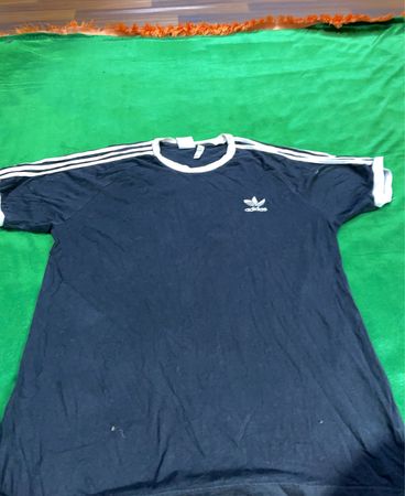 Adidas T-Shirt