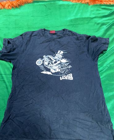 Levi's Red Tab XLarge T-Shirt