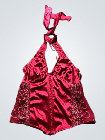 Roter Halterneck-Body