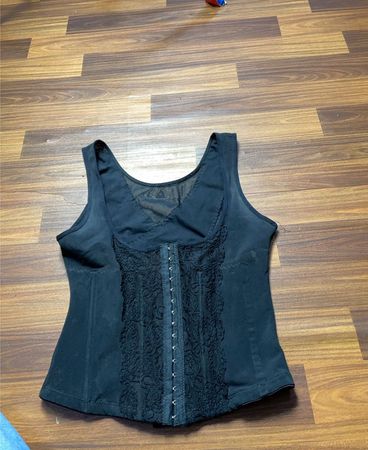 Schwarzes Spitzen-Corsagen-Top