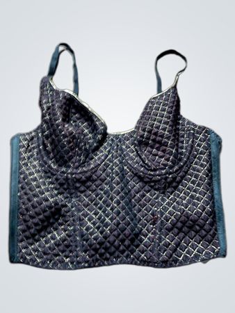 Schwarzes Korsett-Top mit goldenen Muster