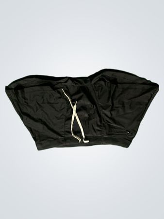Schwarze Sportshorts