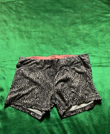 Crivit Damen Leopardmuster Shorts