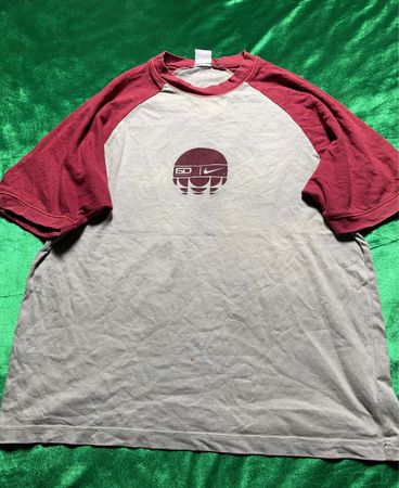 Nike Raglan T-Shirt