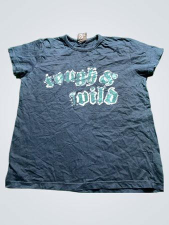Schwarzes T-Shirt mit grünem Grafikdruck