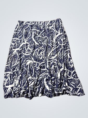 Blaue und weiße gemusterte Bluse