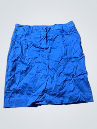 Blaues Kleidungsstück