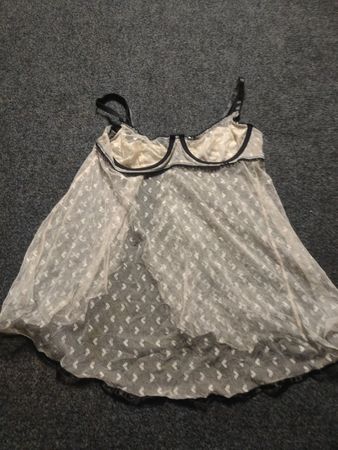 Durchsichtiger Babydoll mit Herzmuster
