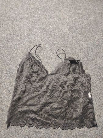Brassière en dentelle noire