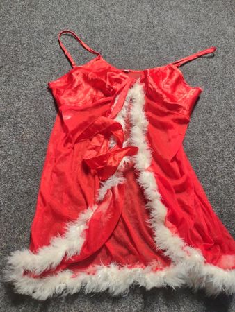 Rotes Weihnachts-Unterwäsche-Babydoll mit weißem Besatz