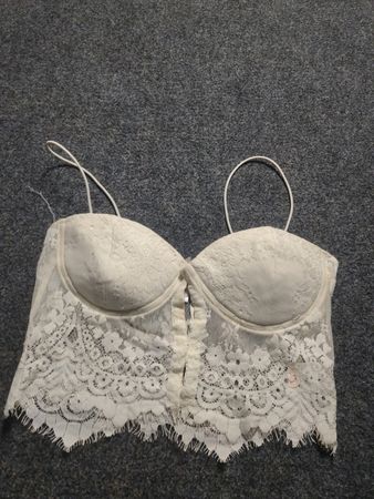 Top en corset en dentelle blanche