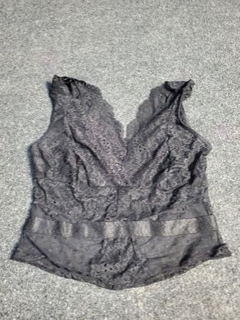 Débardeur en dentelle noire