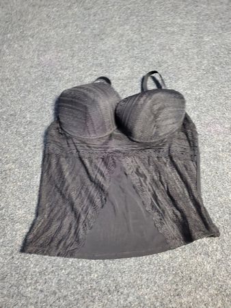 Débardeur en dentelle noire