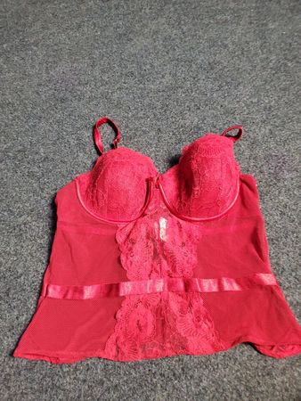 Babydoll en dentelle rouge