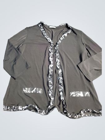 CANDA COLLECTION BEI C&A Schwarze Bluse mit Rüschensaum